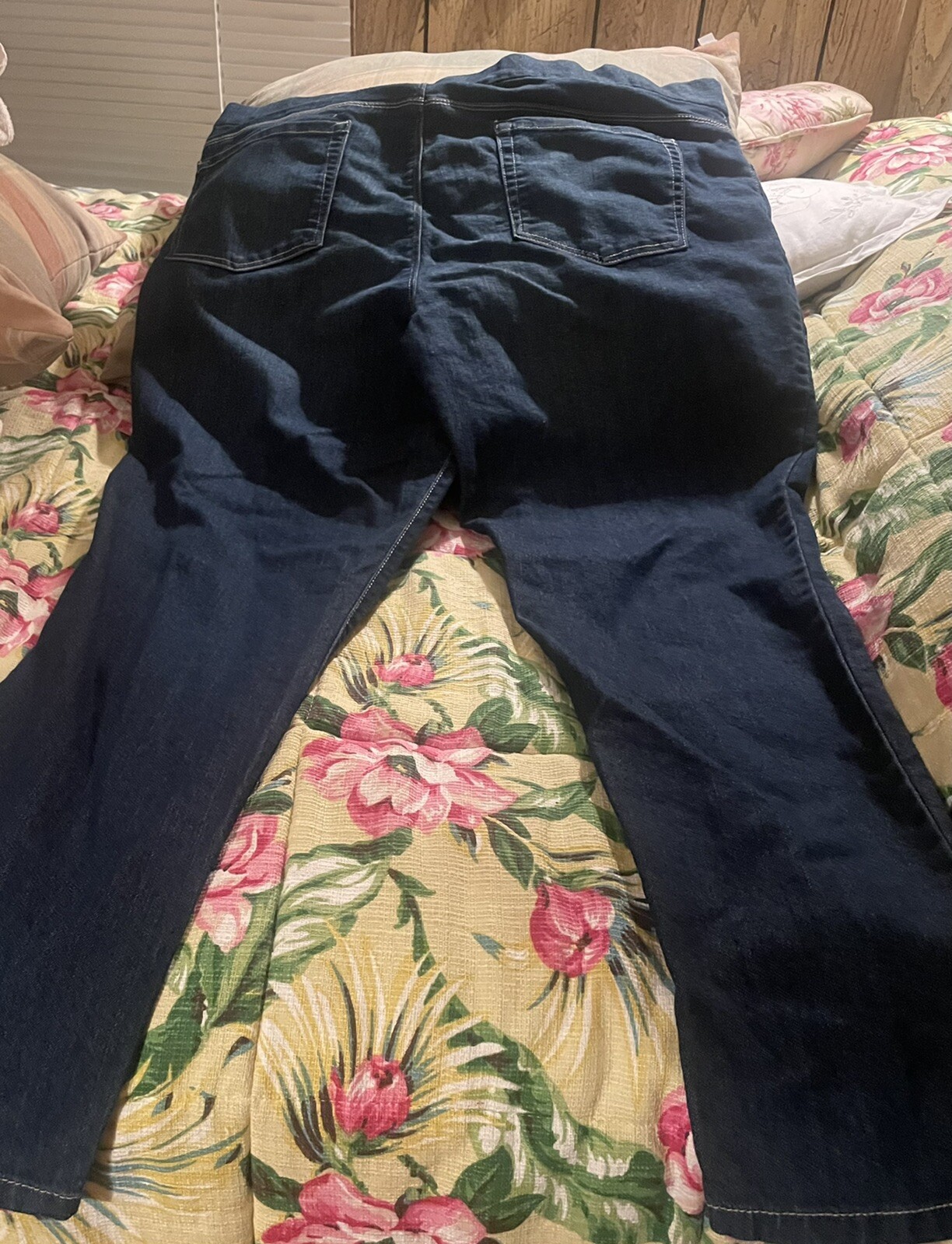 one pair Basic Editions classic slim fit jeans - image 4