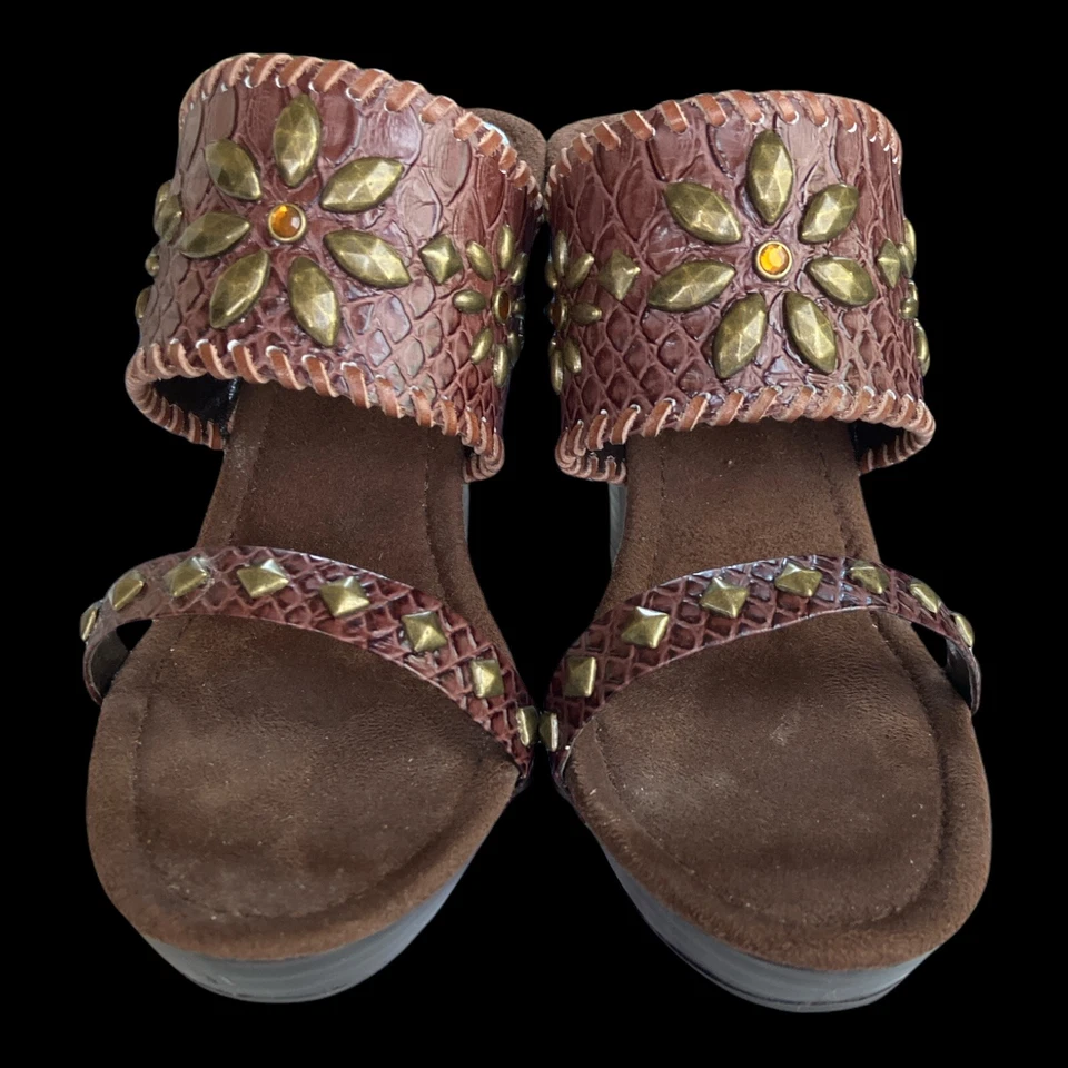 Sandalias Amanda Smith Topacio Amarillo Tachonado Sin Cordones Talla 7.5 M Cuero Superior Foto 4 de 4