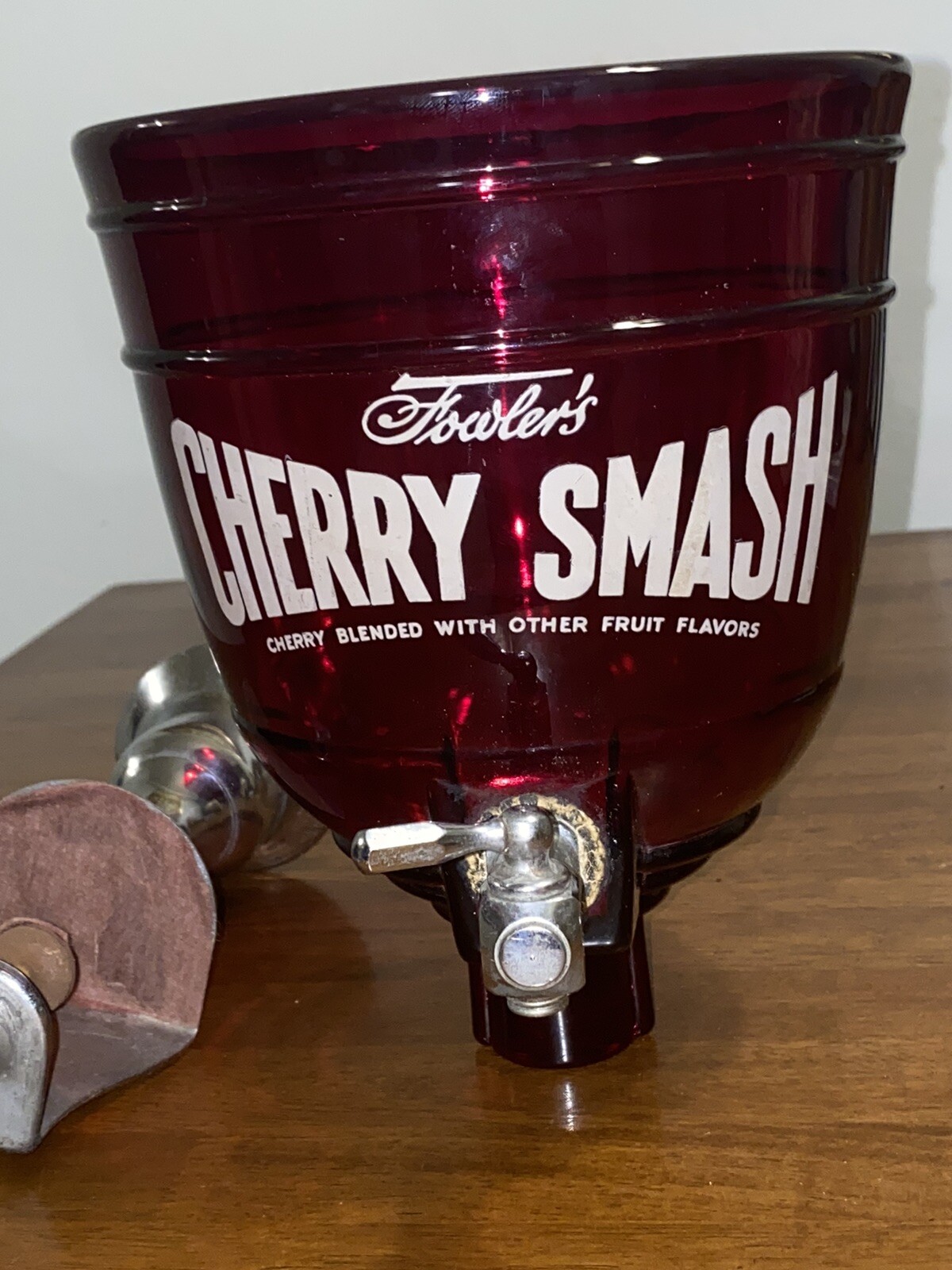 VINTAGE FOWLERS CHERRY SMASH SYRUP SODA DISPENSER & MOUNTING CLAMP (READ BELOW!) eBay