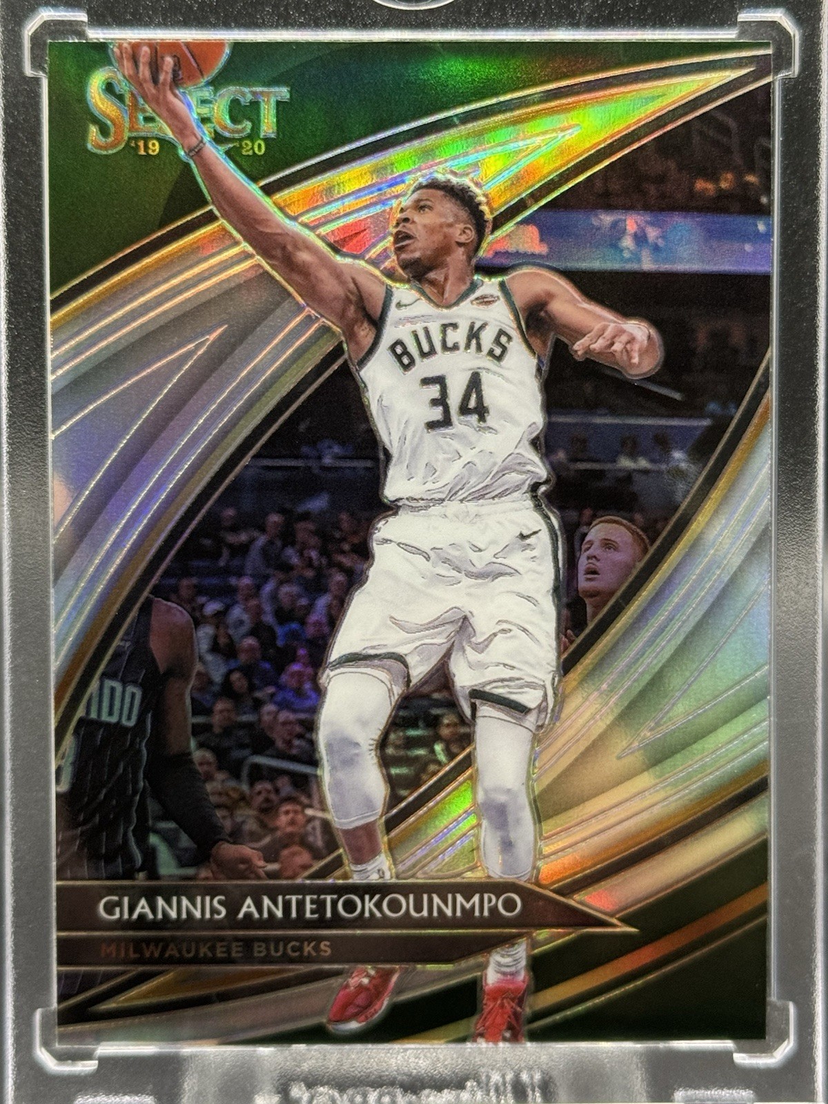 2019-20 Panini Select Giannis Antetokounmpo Silver Prizm Courtside