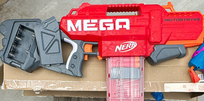 NERF Mega Motostryke Dart Blaster w/ Mega Drum Magazine, MPN E6473/ mini gun
