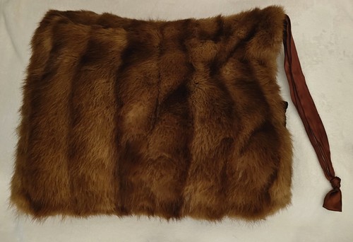 Vintage Red FoxFur Muff Hand Warmer with zipper pocket on back.  STUNNING!