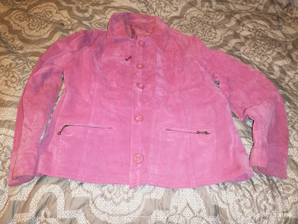 I.E. Relaxed Rich PINK 100% Leather 5 Button Jacket Size Med strd in suitcase