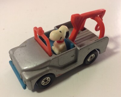Aviva Snoopy Peanuts # C23 Gray Tow Truck Diecast 1:64 - Vintage
