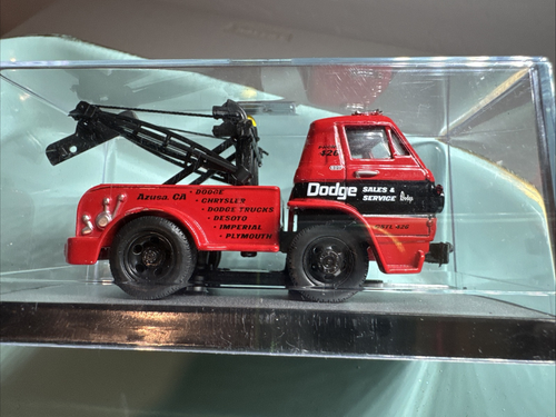 M2 1966 Dodge L600 Tow Truck R52 18-64 encased Castline - Picture 16 of 16