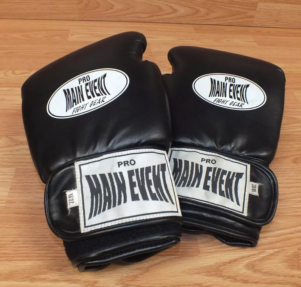 Genuine Pro Main Event Fight Gear Mens Black 16 oz Boxing Gloves