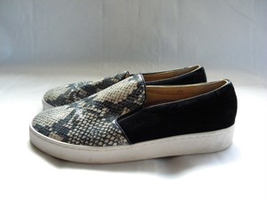 vionic midi slip on sneaker