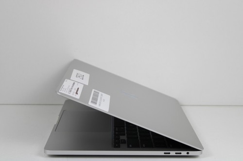 Apple Macbook Pro 13" (2020) 512GB SSD 16GB Ra i7-1068NG7 Platina 13" inch !!!!! - Afbeelding 5 van 8