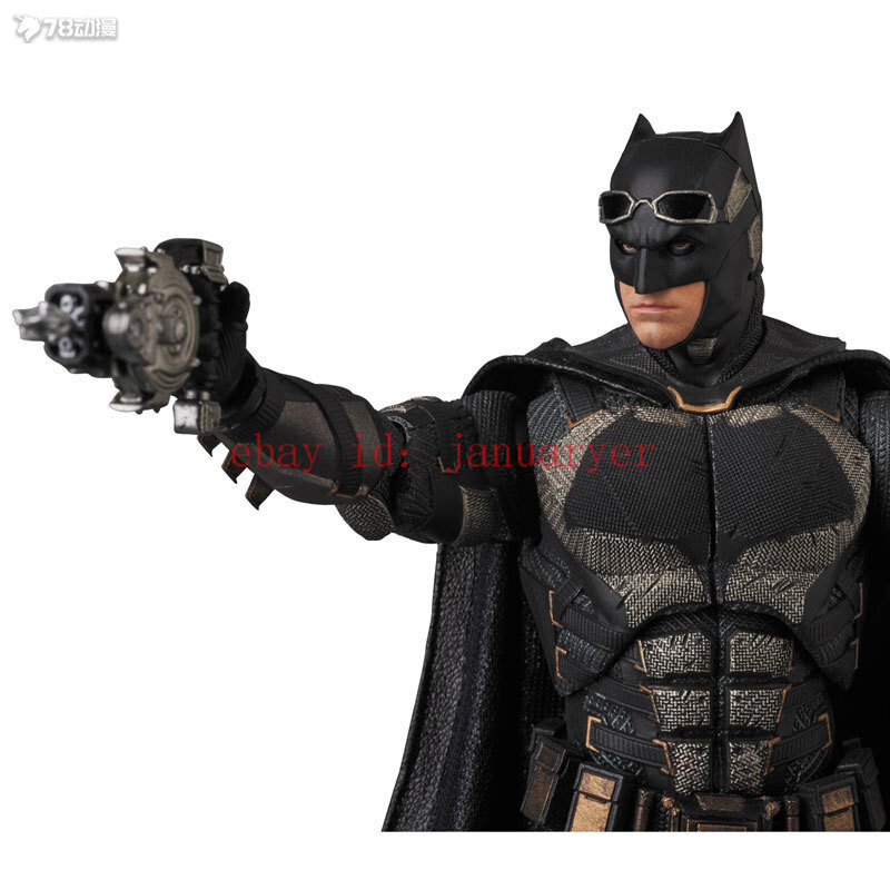 Medicom Toy Mafex No.064 Batman Tactical Suit Ver Action