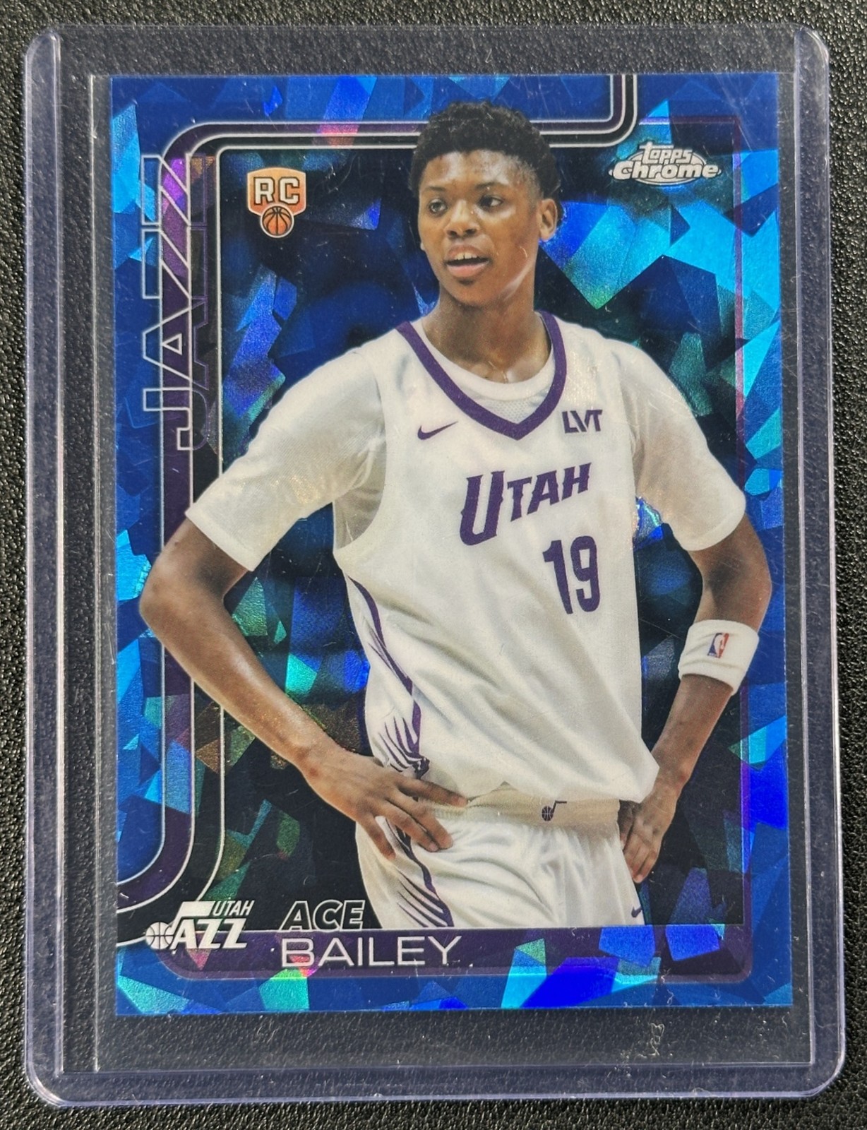 ACE BAILEY 2025-26 TOPPS CHROME SAPPHIRE #255 ROOKIE REFRACTOR RC JAZZ