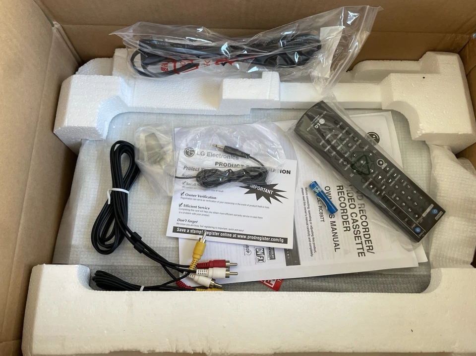 LG RC897T DVD VCR Combo Reproductor VHS a DVD Grabadora HDMI 1080p Sintonizador de TV Digital Foto 2 de 4