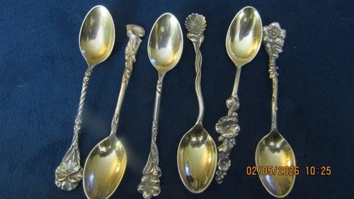 6 sterling silver Reed and Barton floral demitasse spoons.