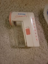 Windmere Golarka do ubrań Model Tkanina Pigułka Remover vintage Zasilana bateryjnie