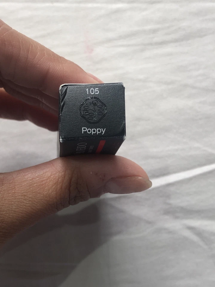 Bálsamo labial en gel color Shiseido rojo amapola 105 tamaño completo nuevo Foto 2 de 4