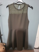 Primark Size 20 Green Lace Trim Sleeveless Knee Length Dress (524/97/v)
