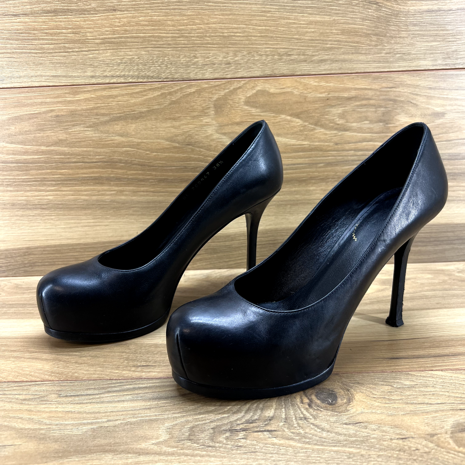 Yves Saint Laurent YSL 8 5 EU 38 5 omaggio pelle nera punta tonda tacco plateau