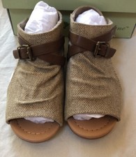 Sarah-Jayne Rancher Natural Sandals Size 10M 168
