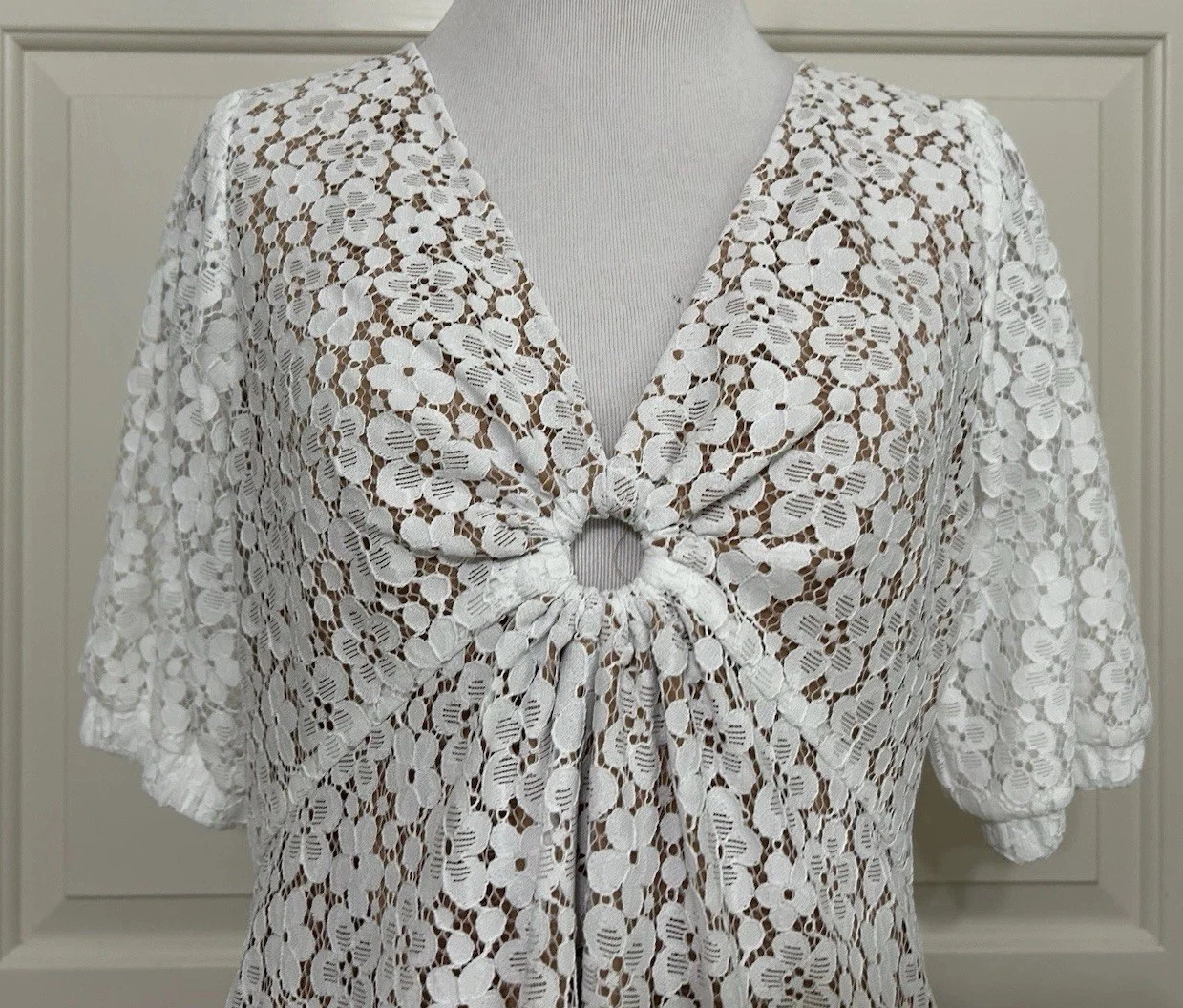 Abito donna Michael Kors taglia 8 bianco scollo a V manica corta linea A nuovo con etichette $195