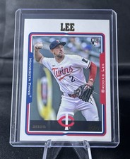 2025 Topps Archives - 2005 Topps Brooks Lee #259 (RC) IMAGE VARIATION SP