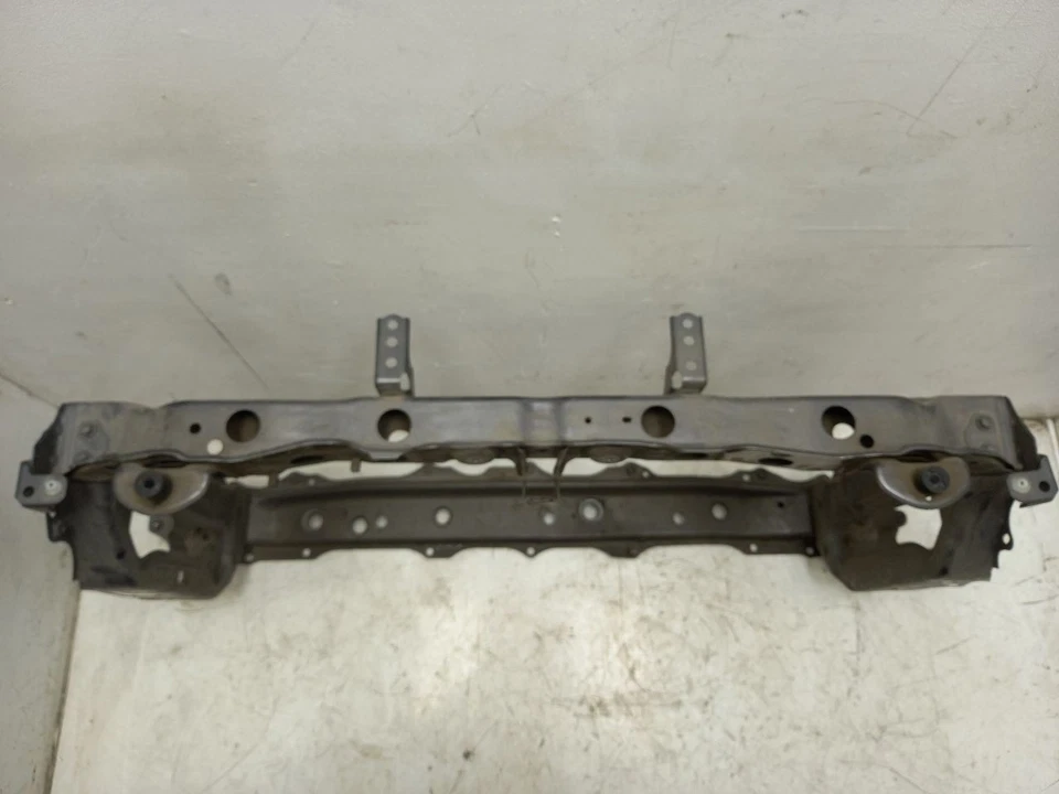 12 13 14 TOYOTA YARIS L RADIADOR CENTRAL NÚCLEO SOPORTE GRIS-1G3 Foto 2 de 4