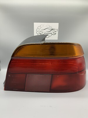 1997-2000 BMW 528i E39 Passenger Tail Light Brake Lamp Right RH OEM 146034-00
