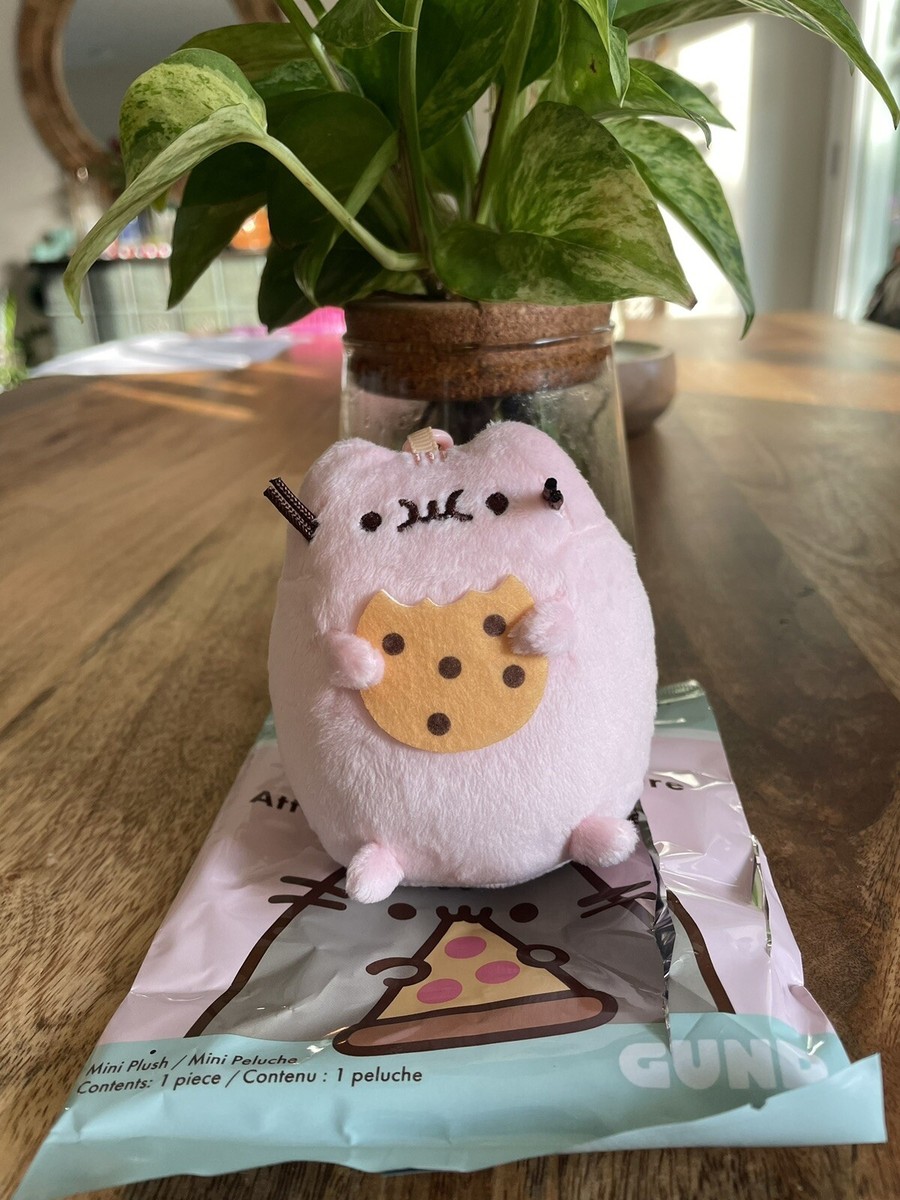 New Gund Pusheen Mystery Plush Clip Pink Cookie Foodie Cute Cat