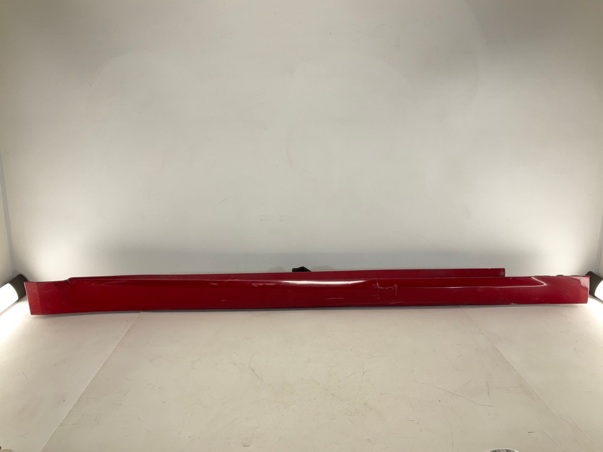 【ビンテージ】Alfa Romeo 灰皿(レッド) 17-18 ALFA ROMEO Giulia (952) Right-Passenger Side Rocker Panel