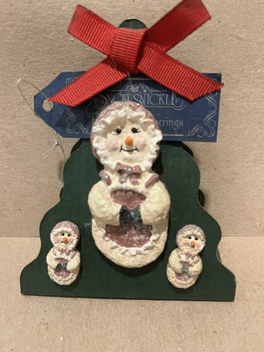 Snowsickle Lapel Pin and Earrings, Collectible - Afbeelding 1 van 3