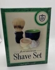 Van Der Hagen Basic Shave Set includes Deluxe Soap Bowl and Boar Brush