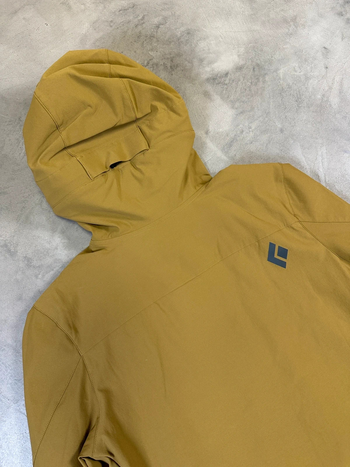 Black Diamond women’s dawn patrol softshell jacket - small RRP£230 image 8