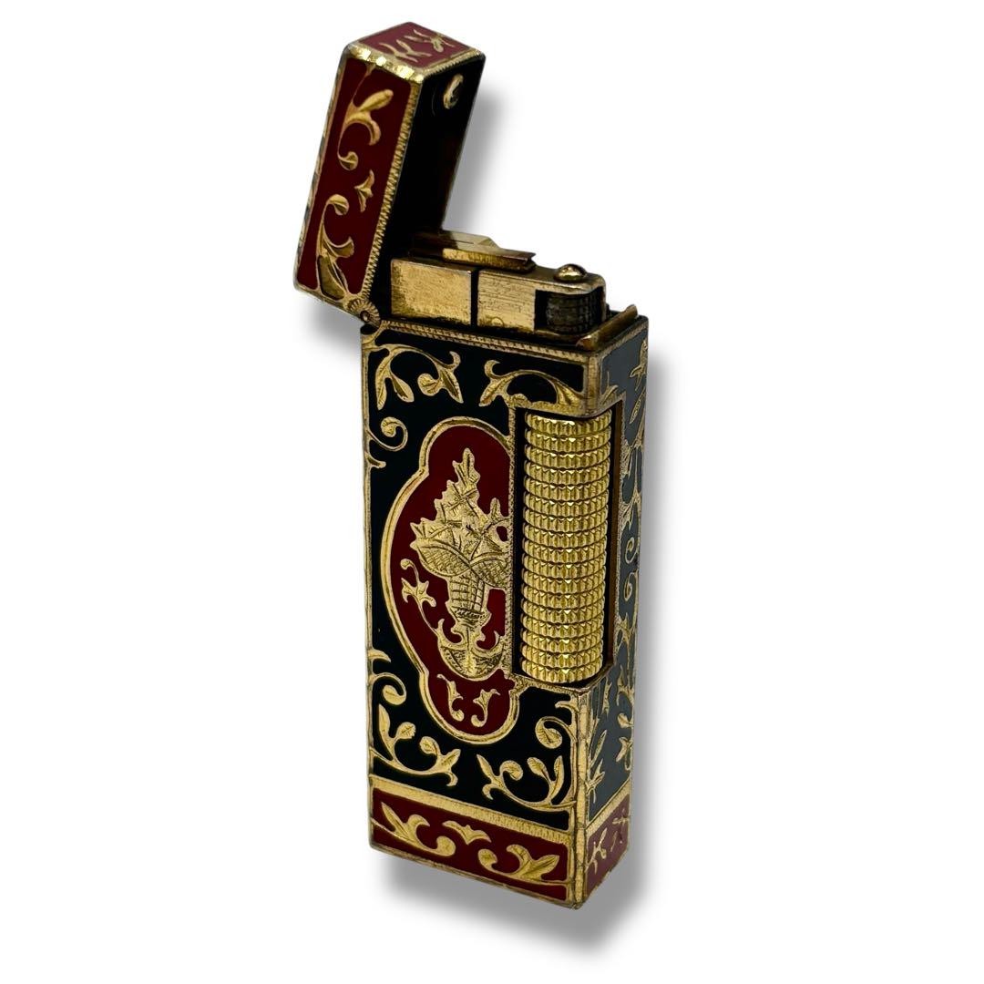 With Sparks, Gold, Black, Red, Swiss