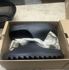adidas Yeezy Slides HQ6448 Onyx Rubber Slip-On Slide Sandals Men's US 10