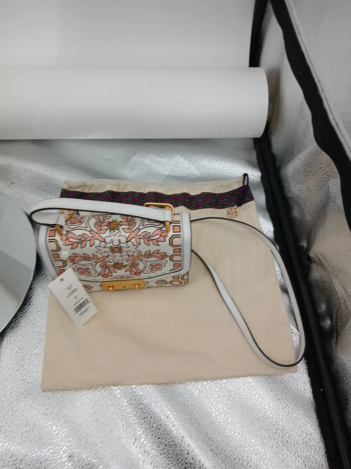 Bolso de mano Tory Burch Juliette estampado asa superior flores precio de venta sugerido por el fabricante 498 USD Foto 2 de 4
