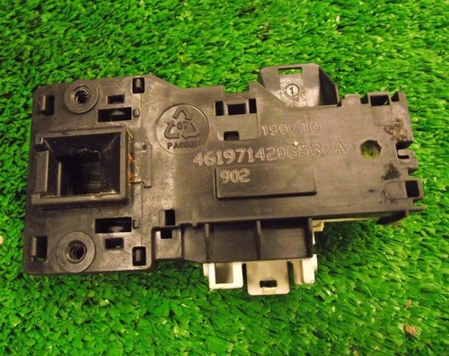 Waschmaschine WHIRLPOOL AWOE8761 TÜRSCHLOSS