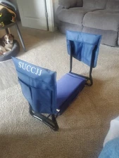 SUCCJJ GARDEN KNEELER AND SEAT, FOLDABLE WITH 2 TOOL POUCHES.