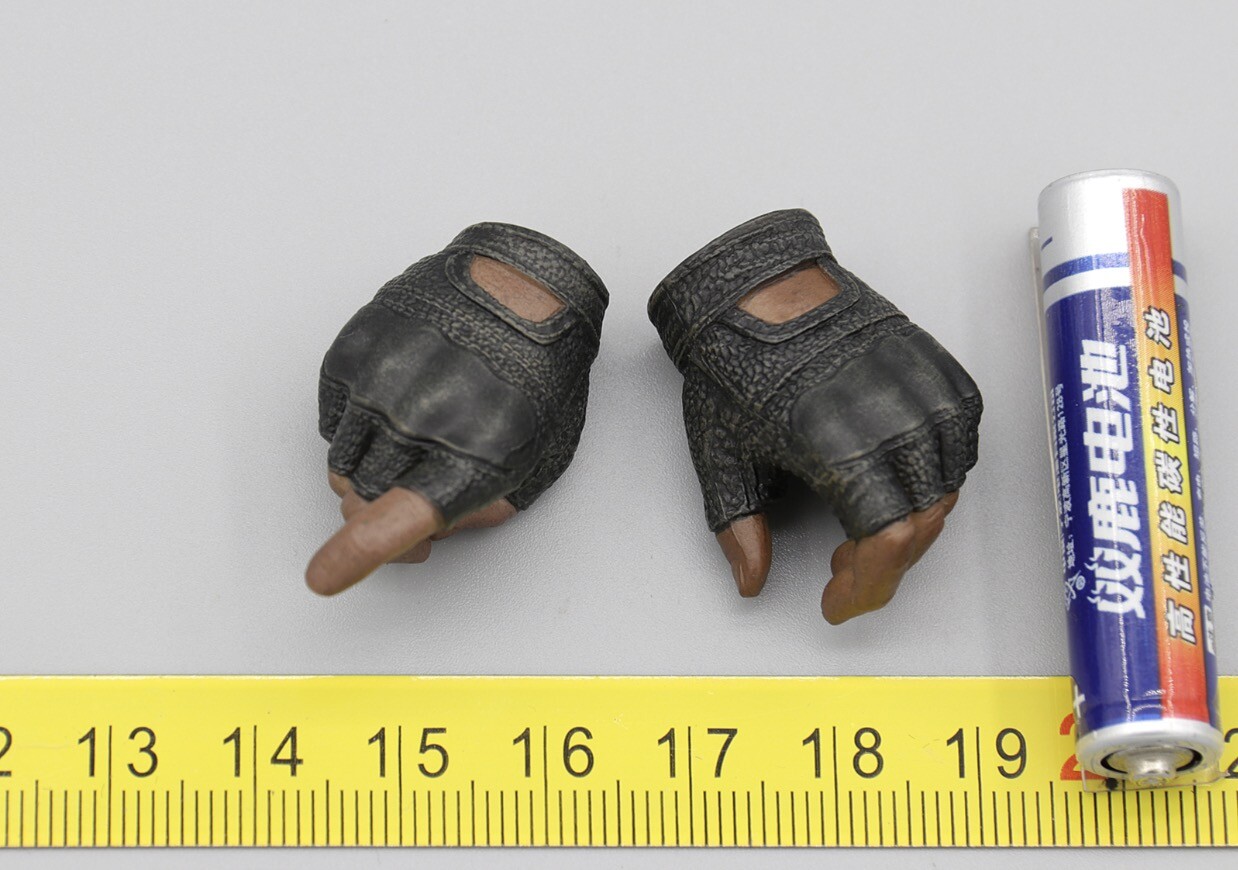 Gloves for SOLDIER STORY SSG-003 Unknown’s Battlegrounds 1/6 Scale 12'' Figure-image