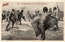 PC CHAD TCHAD AU PAYS LAKA LES ARMES DES COMBATTANTS ETHNIC TYPES (a53737)