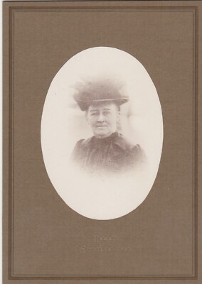UNIDENTIFIZIERTE FRAU von Ramell von Sittingbourne, Kent - Vintage Schrankkarte