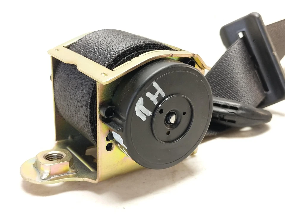 Cinturón de seguridad del pasajero delantero Pontiac GTO 2004-2006 Foto 4 de 4