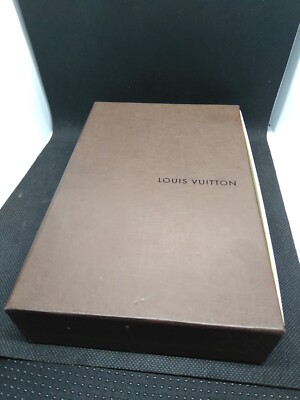 Louis Vuitton Gürtelbox 21 x 24 cm Stärke 4 cm