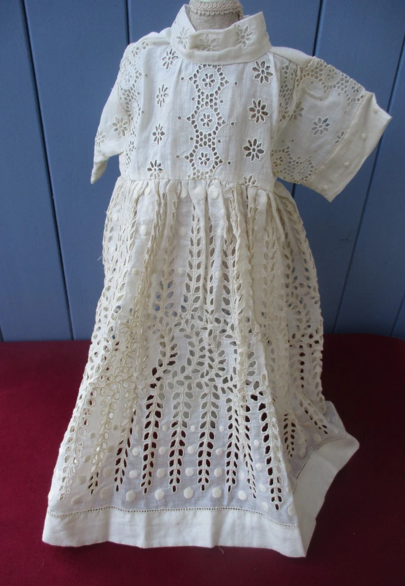 Vêtement époque Enfant début XXe- Fine Robe blanche brodée