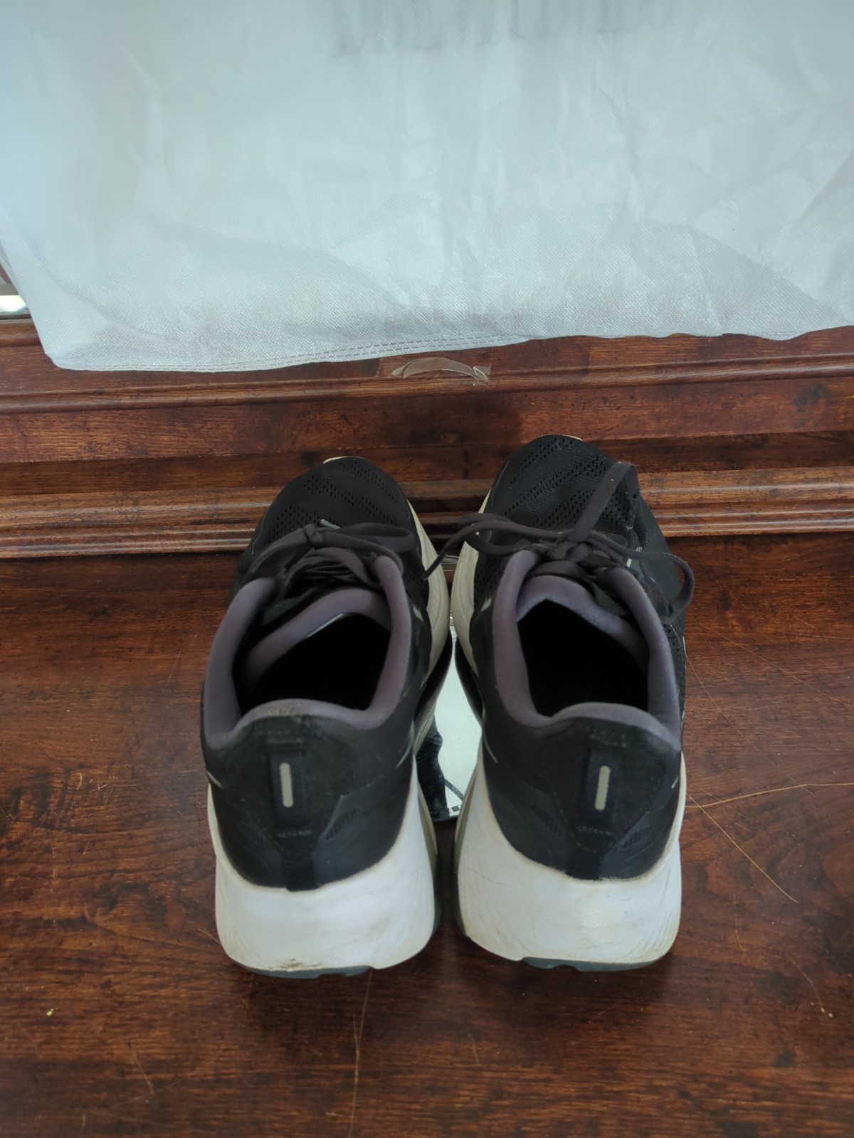 Saucony Guide 15 Running Shoes Size Women 8.5 Black thumbnail 3