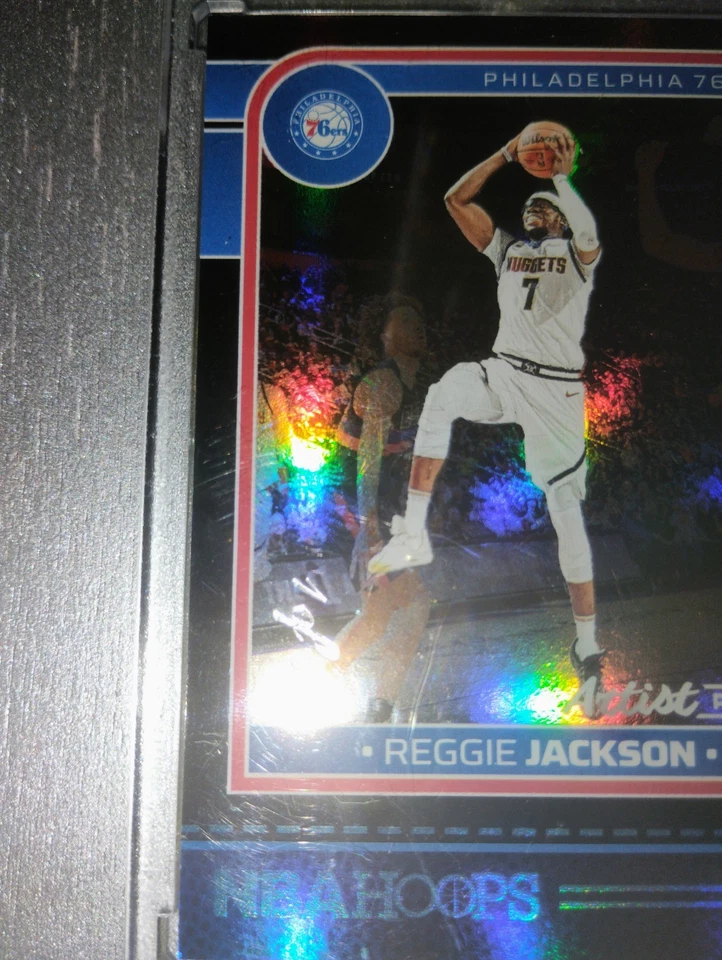 Aros NBA 2024-25 Reggie Jackson 1/1 prueba de artista negro verdadero 1 de 1 Foto 2 de 3