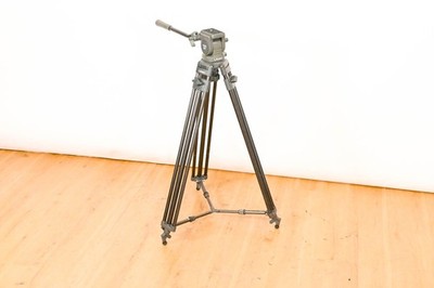 Libec H22 DV Fluid Head with T58 Tripod Legs CG010J3