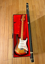 Fender 1975 Stratocaster Made in USA Guitar original w/case