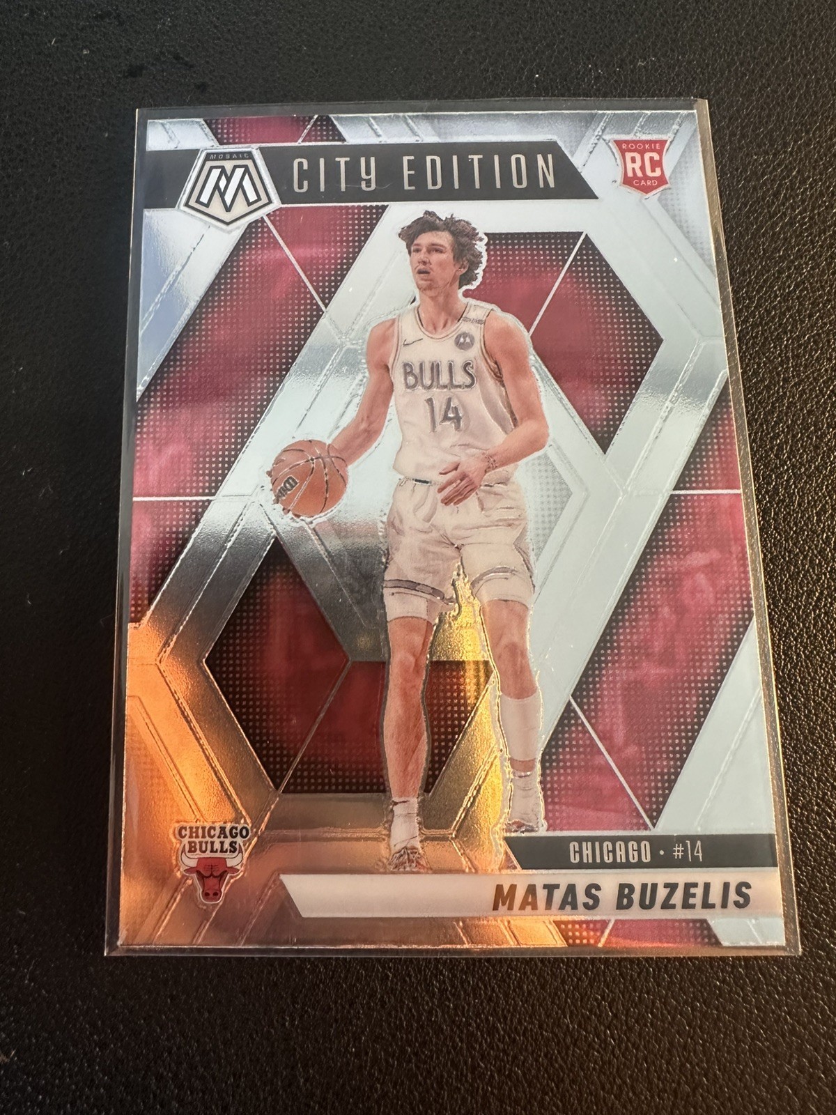 2024-25 Panini Mosaic Matas Buzelis City Edition Silver Prizm RC Chicago Bulls