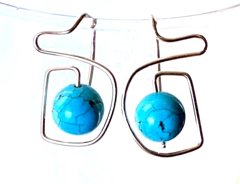 Pendientes turquesa oro 14k únicos en su clase. Piedras preciosas. Fino/Hecho a mano. Cuelga Foto 2 de 4