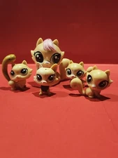 LPS Littlest Pet Shop Persian Cat Family Figures Set