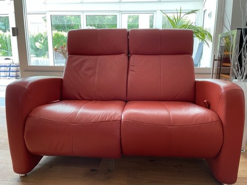 Couch mit Relaxfunktion, gebraucht , rot , zweiSitzer eBay