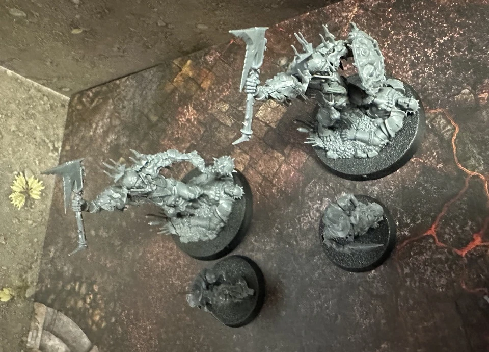 Warhammer AoS - KRULEBOYZ KILLABOSS WITH STAB-GROT Age Of Sigmar Ork, Orruk X2 - Image 4 of 4